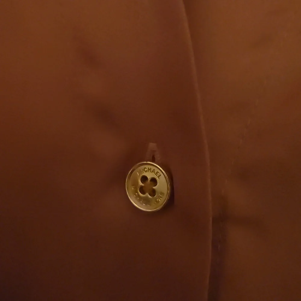 MK Button Down - Picture 3 of 3